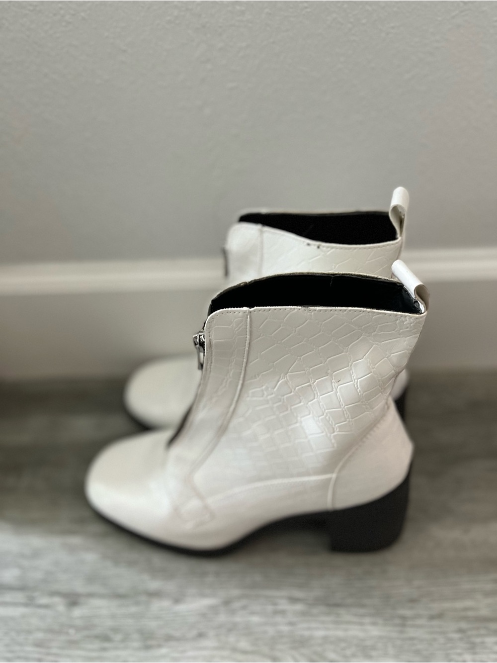 Miss Selfridge Abbi off white croc pu zip boots - Picture 6 of 10